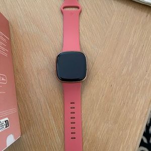 Fitbit Versa 4